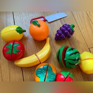 Market Crate Garden Fresh Food Playset - 11 pcs - Veggies crate knife Pretend
